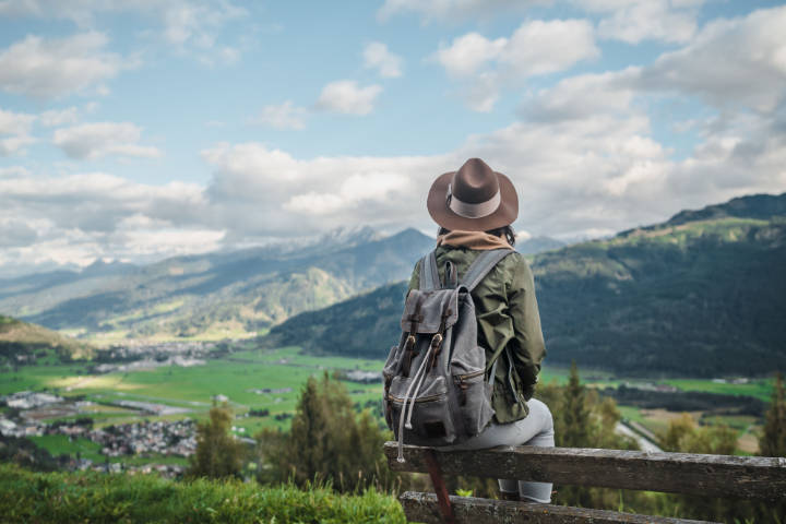 Panoramablick auf die wunderschöne Alpengemeinde