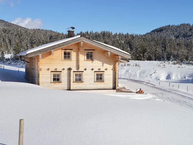 Almhütte in Reit im Winkel WID-BRD